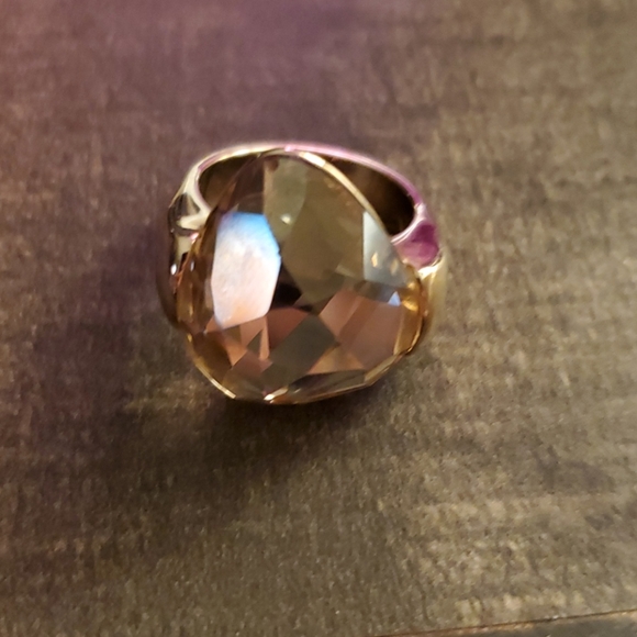 Swarovski drop egg ring- size 6 - Picture 2 of 8
